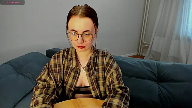 MewStella online show from 04.15.26