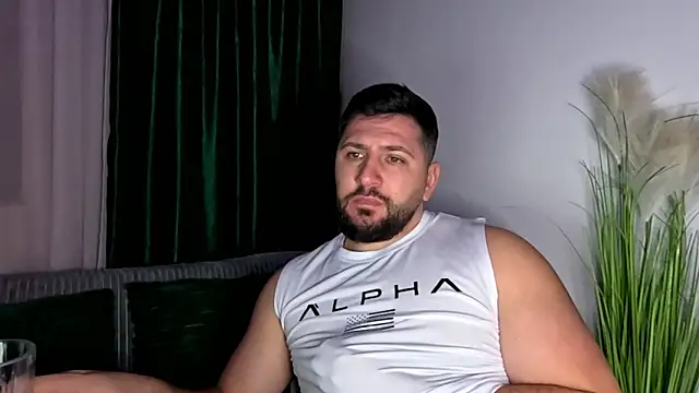 Gold Alpha Boy online show from 01.14.26