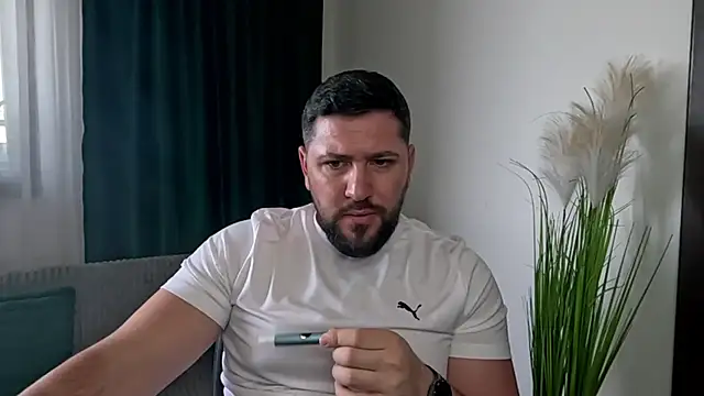 Gold Alpha Boy online show from 04.15.26