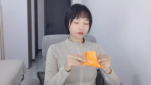 Lisa-3333 online show from 11.09.25