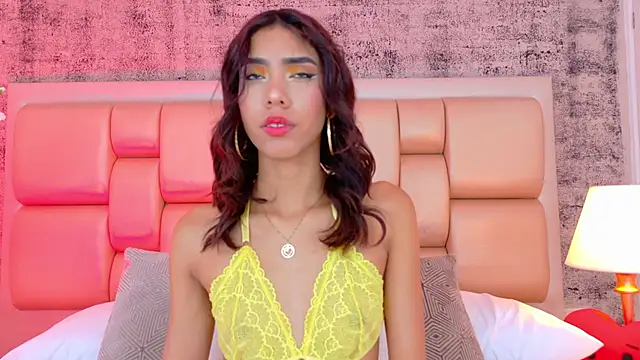 BellaHarper1 online show from 10.08.25