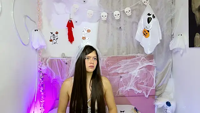 sukilove18 online show from 10.12.25