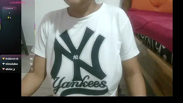 Lawuaifu1 online show from 11.02.25