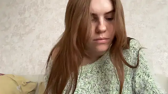 Snapshot of Delilah_Leila chatting on 11.28.25 Delilah Leila online show from 11.28.25