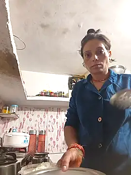 ISHANI-SINGH online show from 11.28.25