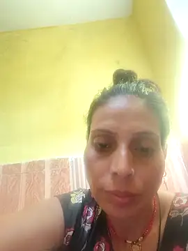 ISHANI-SINGH online show from 04.04.26