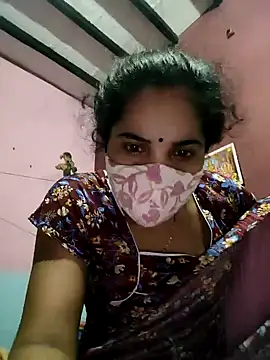 Snapshot of Cut_ragni chatting on 09.17.25 Cut ragni online show from 09.17.25