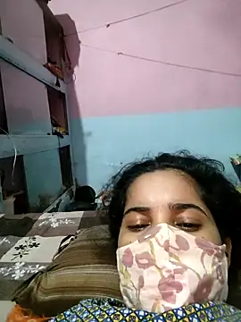 Snapshot of Cut_ragni chatting on 09.19.25 Cut ragni online show from 09.19.25