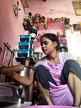 Snapshot of Cut_ragni chatting on 09.20.25 Cut ragni online show from 09.20.25