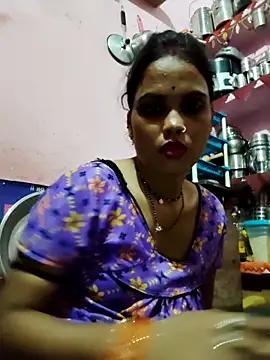 Snapshot of Cut_ragni chatting on 09.23.25 Cut ragni online show from 09.23.25