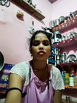 Snapshot of Cut_ragni chatting on 10.07.25 Cut ragni online show from 10.07.25