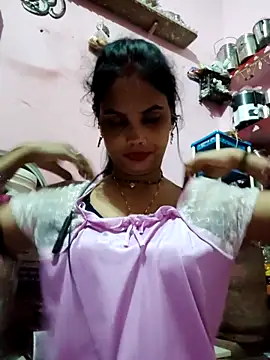 Snapshot of Cut_ragni chatting on 10.17.25 Cut ragni online show from 10.17.25