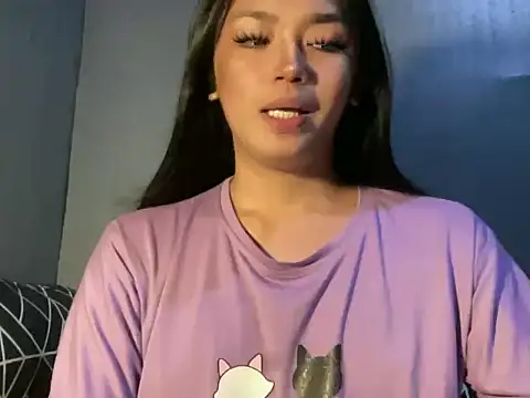 Claudia Johnson online show from 12.21.25