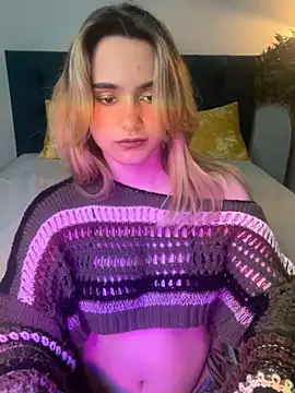 Chloe Ravens online show from 09.12.25