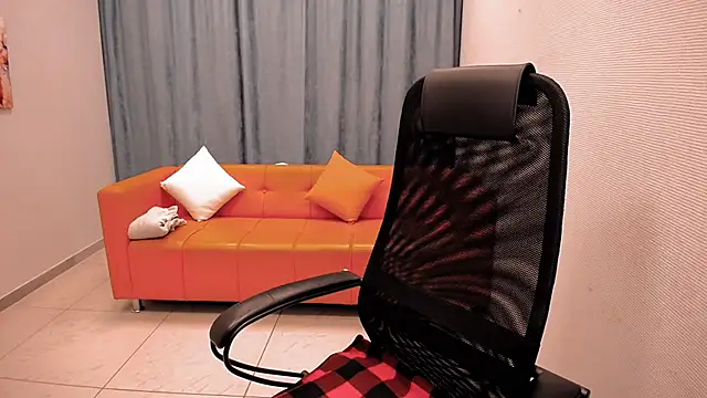 sunny lady 0 online show from 09.10.25