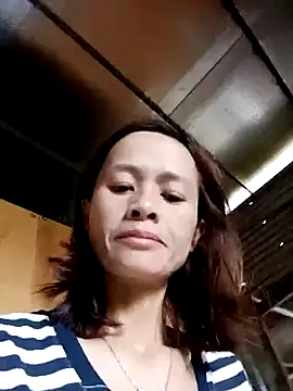 Snapshot of Sexy-loveass20 chatting on 10.22.25 Sexy-loveass20 online show from 10.22.25