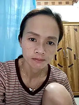 Snapshot of Sexy-loveass20 chatting on 10.24.25 Sexy-loveass20 online show from 10.24.25