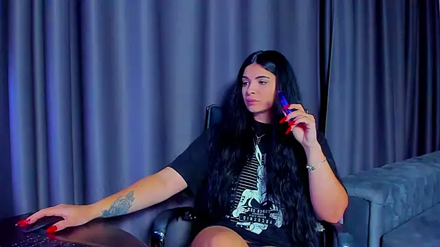 DevashaQueenX online show from 11.28.25