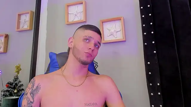 Mathewboy1 online show from 12.20.25