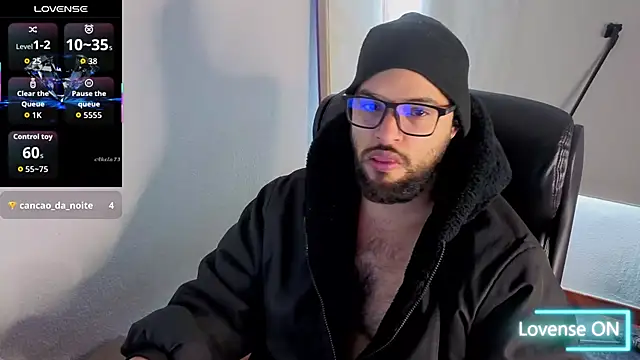 Snapshot of Ernesto-Rodriguez82 chatting on 09.19.25 Ernesto-Rodriguez82 online show from 09.19.25