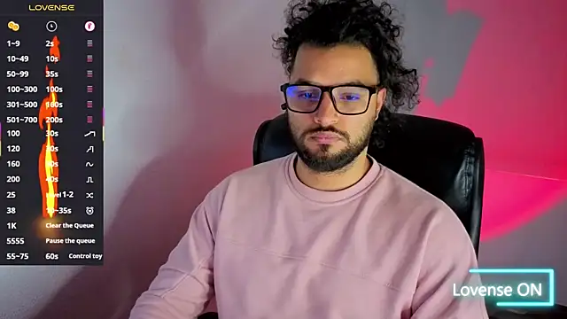 Snapshot of Ernesto-Rodriguez82 chatting on 10.11.25 Ernesto-Rodriguez82 online show from 10.11.25