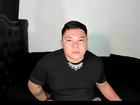 winter snowxx online show from 10.18.25