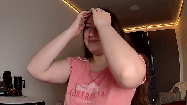 Snapshot of Violet_moon24 chatting on 09.25.25 Violet moon24 online show from 09.25.25