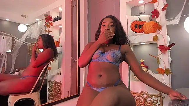 Snapshot of ZoeMorettii_ chatting on 10.14.25 ZoeMorettii online show from 10.14.25