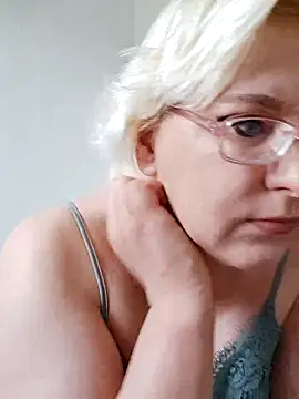 VikaKing online show from 09.17.25