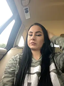 Snapshot of Enna-Kymm chatting on 10.13.25 Enna-Kymm online show from 10.13.25