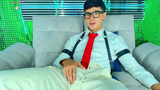 CamiiGuzmanX online show from 03.27.26