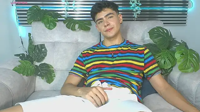 CamiiGuzmanX online show from 05.23.26