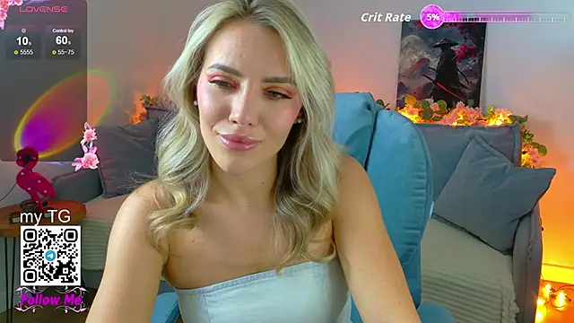 Snapshot of HoneyJohansson chatting on 09.09.25 HoneyJohansson online show from 09.09.25