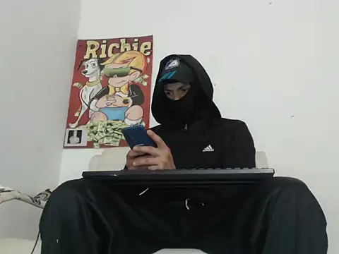 Thomasjons  online show from 11.04.25