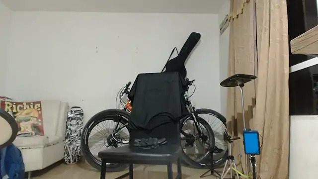 Thomasjons  online show from 03.20.26