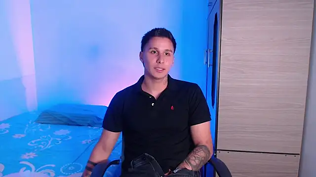 valentinosex1 online show from 09.30.25