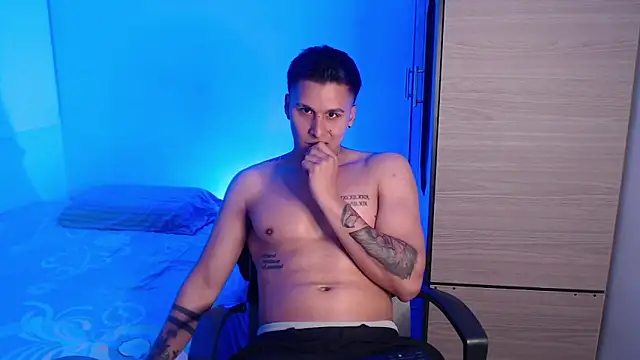 valentinosex1 online show from 01.14.26