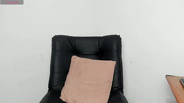 axel davis  online show from 12.23.25