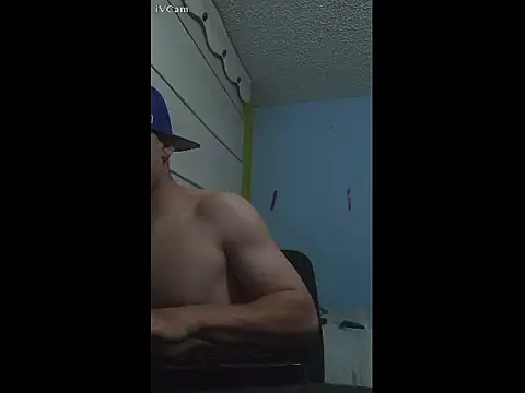 Snapshot of Saantiiagoooo chatting on 04.13.26 Saantiiagoooo online show from 04.13.26