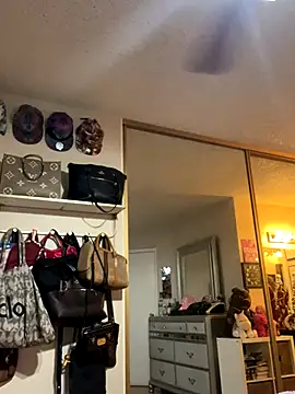 Snapshot of Chicagobabe chatting on 09.27.25 Chicagobabe online show from 09.27.25