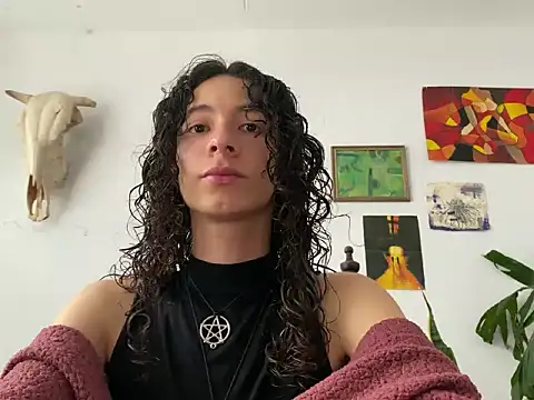 camille delrey online show from 09.18.25