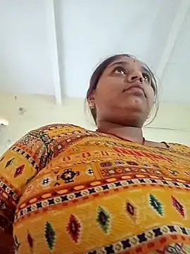 Snapshot of Hot_crety chatting on 10.12.25 Hot crety online show from 10.12.25