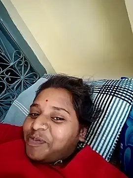 Snapshot of Hot_crety chatting on 11.02.25 Hot crety online show from 11.02.25