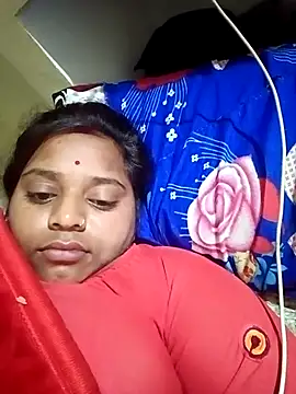 Snapshot of Hot_crety chatting on 11.02.25 Hot crety online show from 11.02.25