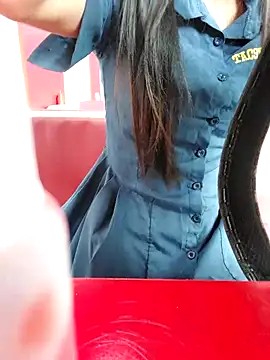 Snapshot of meomeocute chatting on 09.11.25 meomeocute online show from 09.11.25