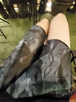 Snapshot of meomeocute chatting on 09.19.25 meomeocute online show from 09.19.25