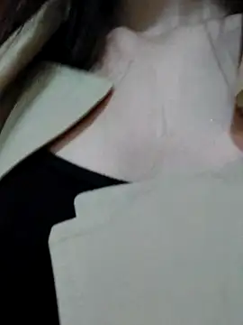 Snapshot of meomeocute chatting on 10.24.25 meomeocute online show from 10.24.25