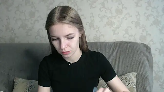 HitGyrl online show from 04.23.26