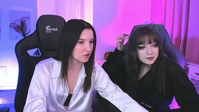 LiliLuna online show from 02.27.26