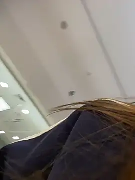 Snapshot of ElliRose chatting on 02.15.26 ElliRose online show from 02.15.26